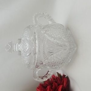 EAPG US Glass Massachusetts Covered Sugar